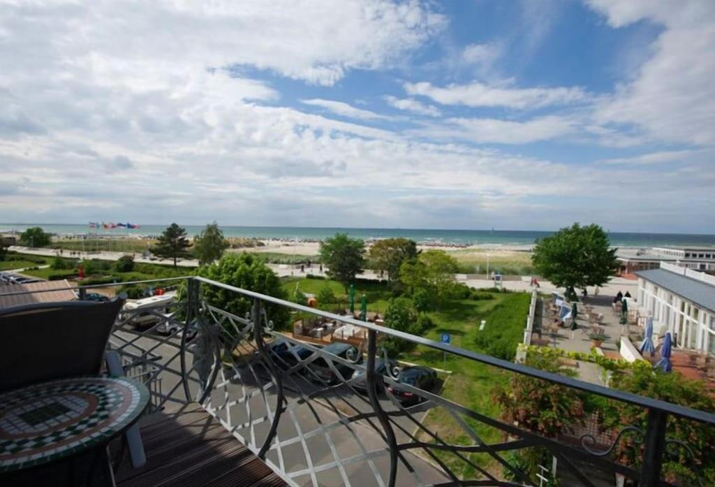 Villa Seeblick Warnemuende - Fewo Mit Meerblick Und Balkon Direkt Am Strand Fuer 2-4 Pers Rostock Exterior foto