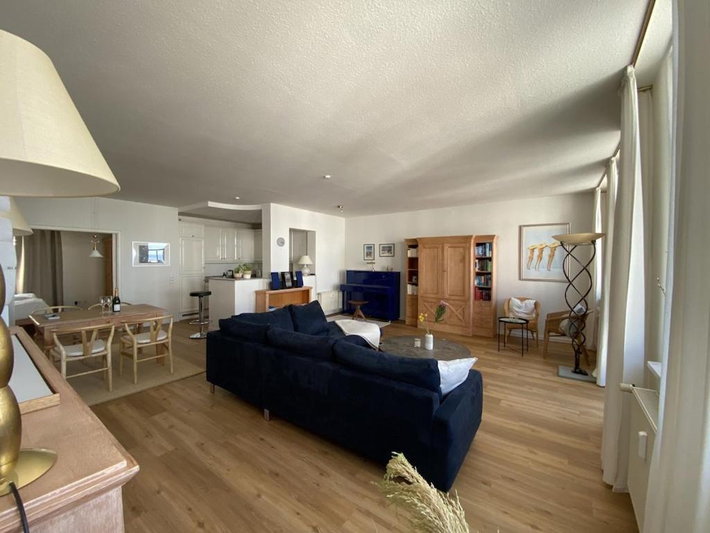 Villa Seeblick Warnemuende - Fewo Mit Meerblick Und Balkon Direkt Am Strand Fuer 2-4 Pers Rostock Exterior foto